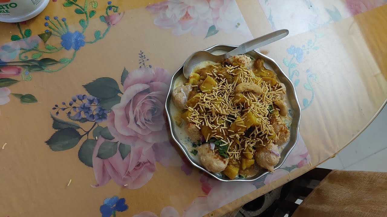 Aaj Mummy Ne Banayi Dahi Vada Aloo Dum 😋