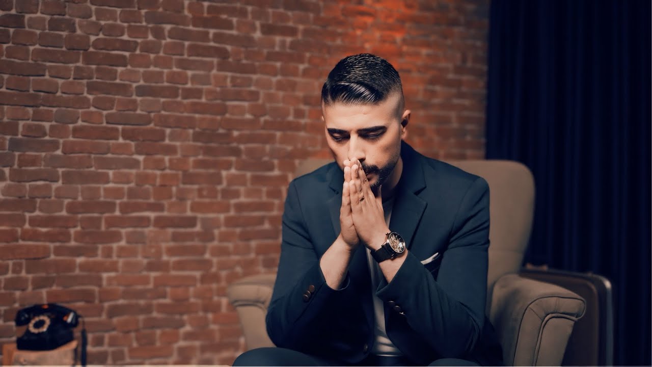 Ali Anıl ÖZDEMİR  - BU GÜNLERDE (U.H)