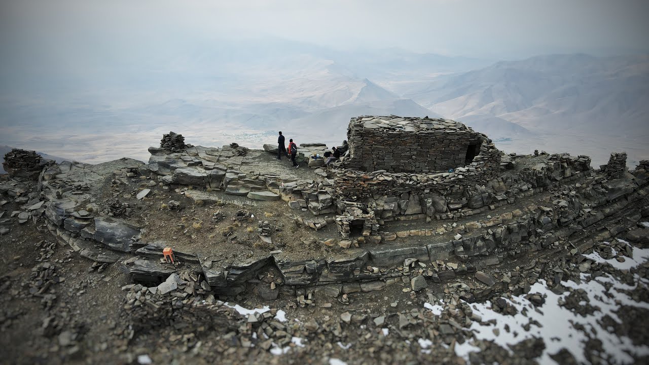Gizemli Başet Dağı