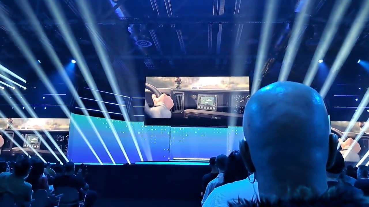 Crowd reaction to Road Kings trailer @ Opening Night Live 2025 | Gamescom 2025