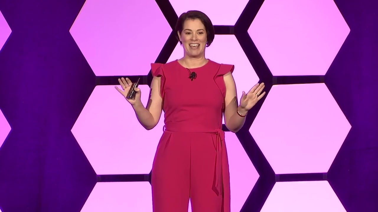 Nicole Malachowski - Premium Speakers