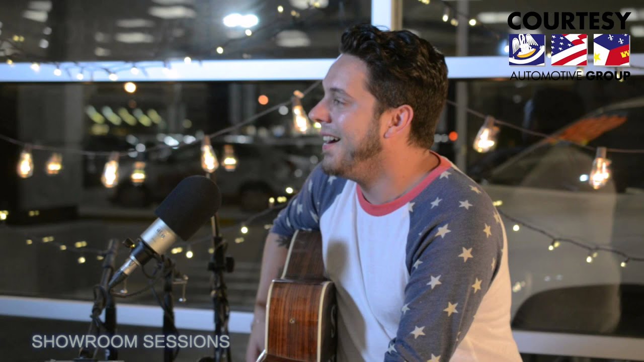 Dustin Sonnier - 'Whiskey Makes Her Miss Me' | Showroom Sessions