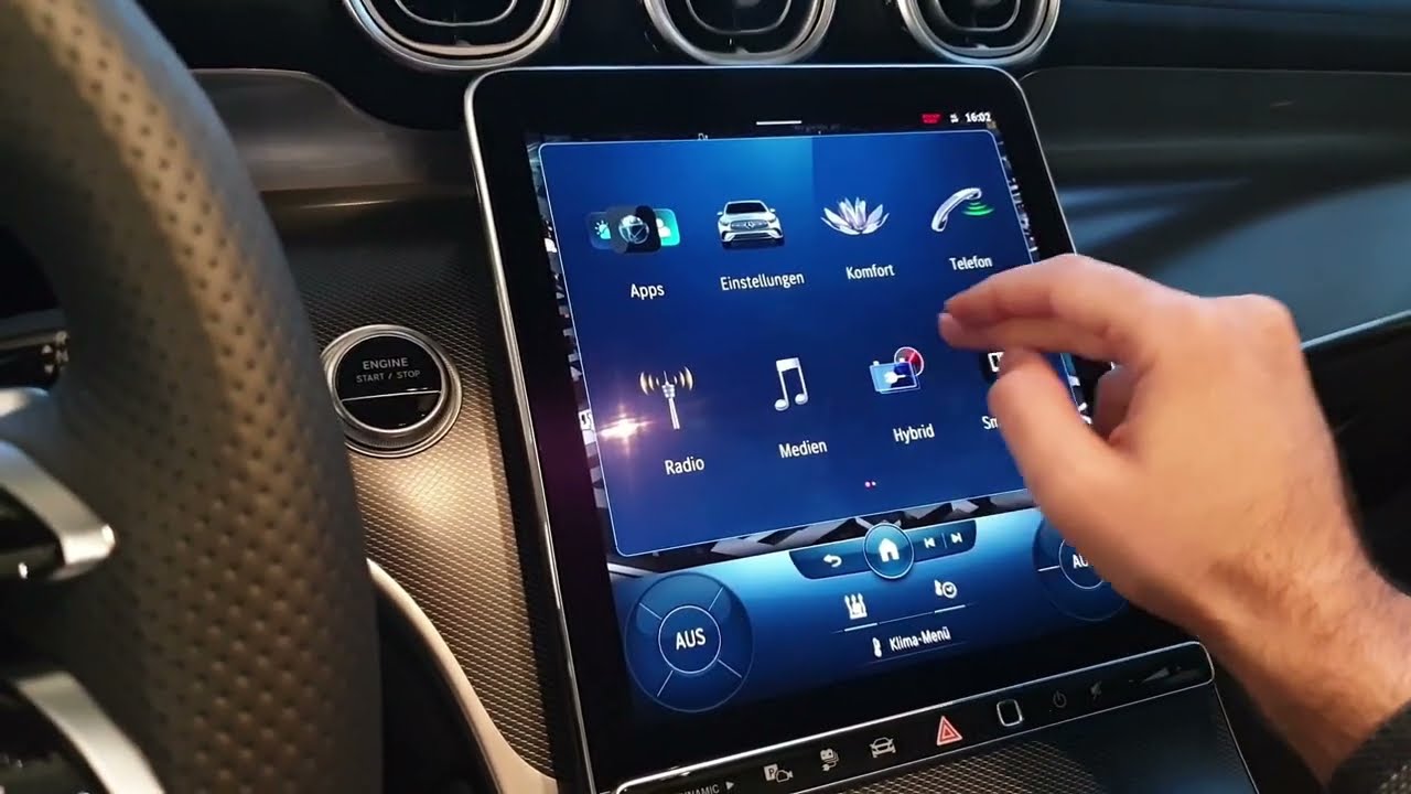 2023 Mercedes-Benz GLC 400e 4Matic