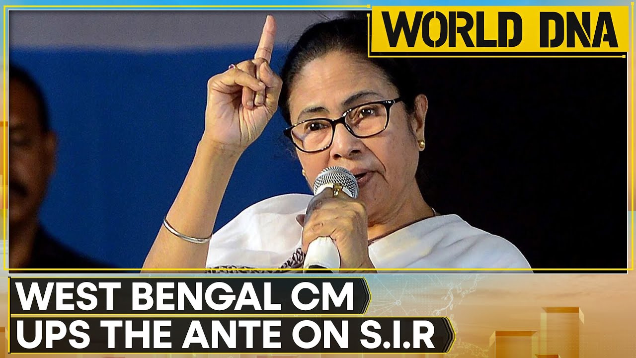 Mamata Banerjee Arrives In Delhi With SIR Affected Families | World DNA