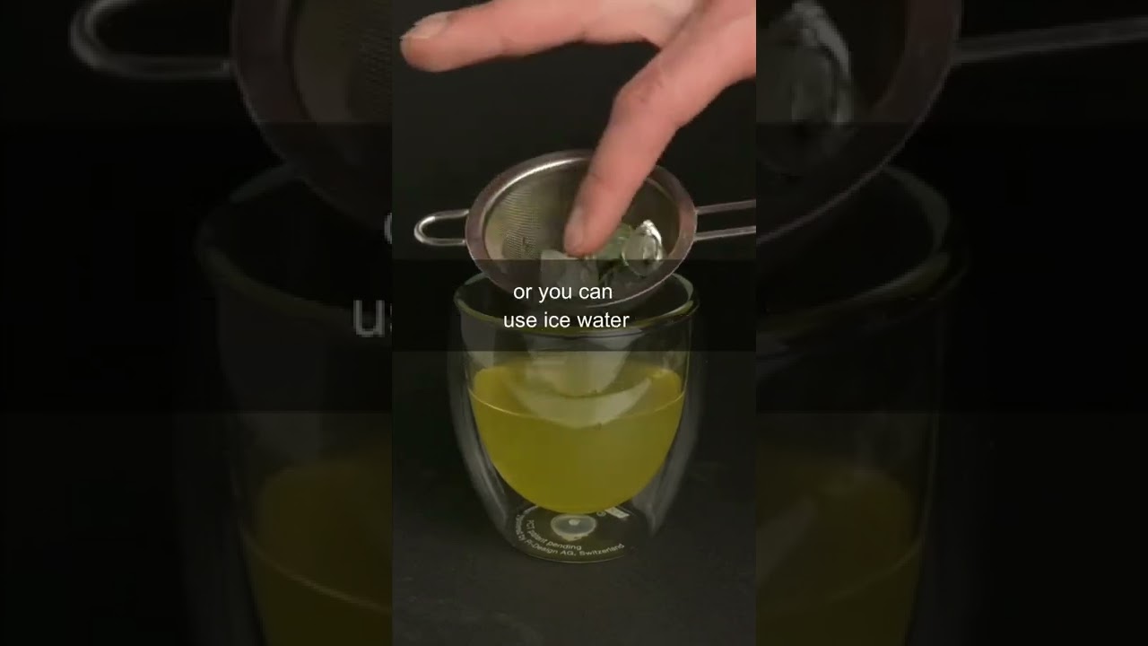 #shorts Ice brewing green tea #icebrew #icebrewing #kooridashi #coldbr