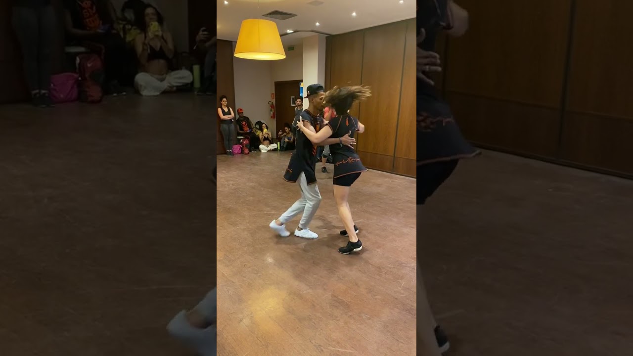Robinho e Evelin -Escovinha Fixa no Sambamaníacos