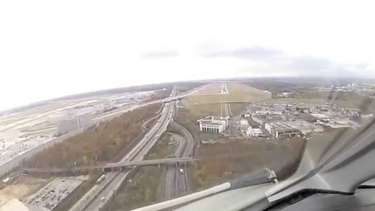 Landing runway 25R in Frankfurt EDDF followed by 4 km taxi - Gopro timelaps