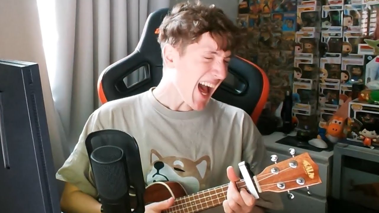 WoW😱Fnatic BOASTER sings SOMEONE YOU LOVED || best valorant IGL and SINGER