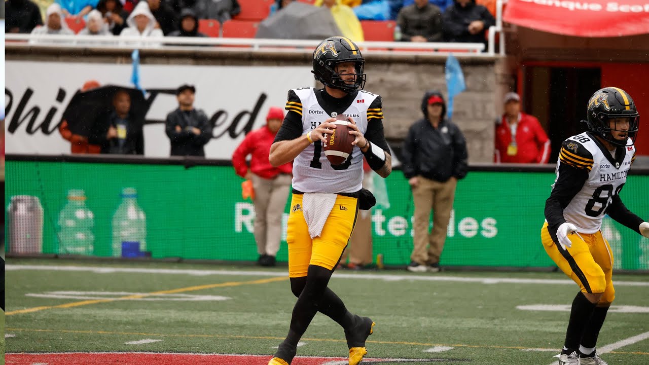 Bo Levi takes off for his first rushing TD since 2015! | CFL