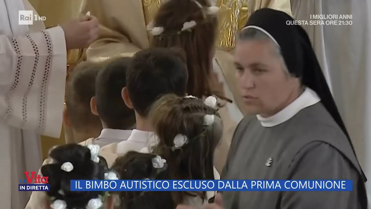 Il bimbo autistico escluso dalla prima comunione - La Vita in diretta - 19/05/2023