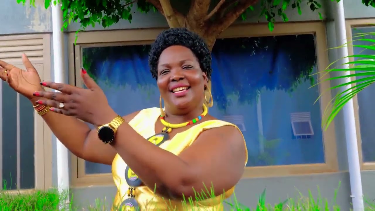 NYOM PA AMULE ROSE GIN KI THOMAS-JENNETH PRISCHA