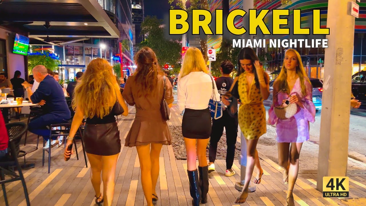 MIAMI VIBES 🔥 | What BRICKELL Looks Like on a Friday Night!