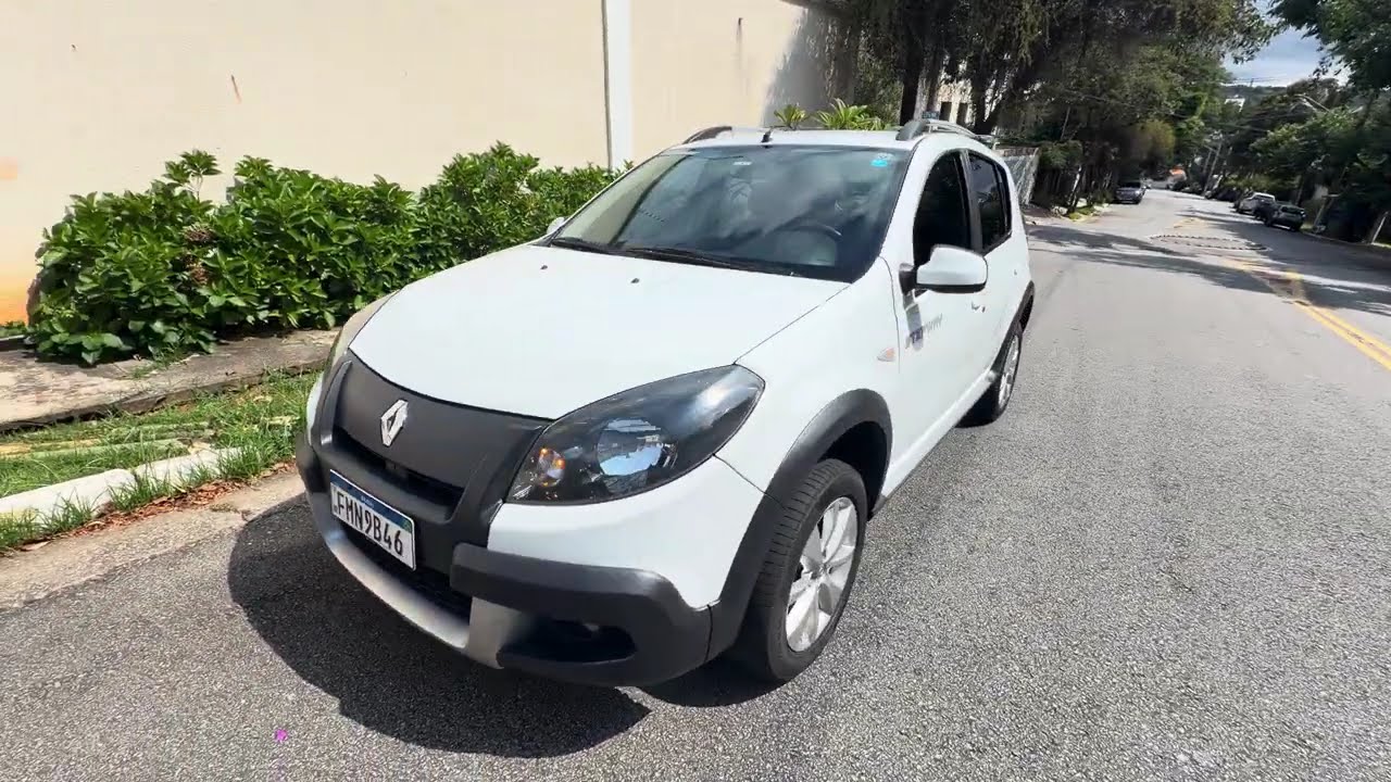 SANDERO STEPWAY 1.6 8V - 2014 - CAMBIO MANUAL!