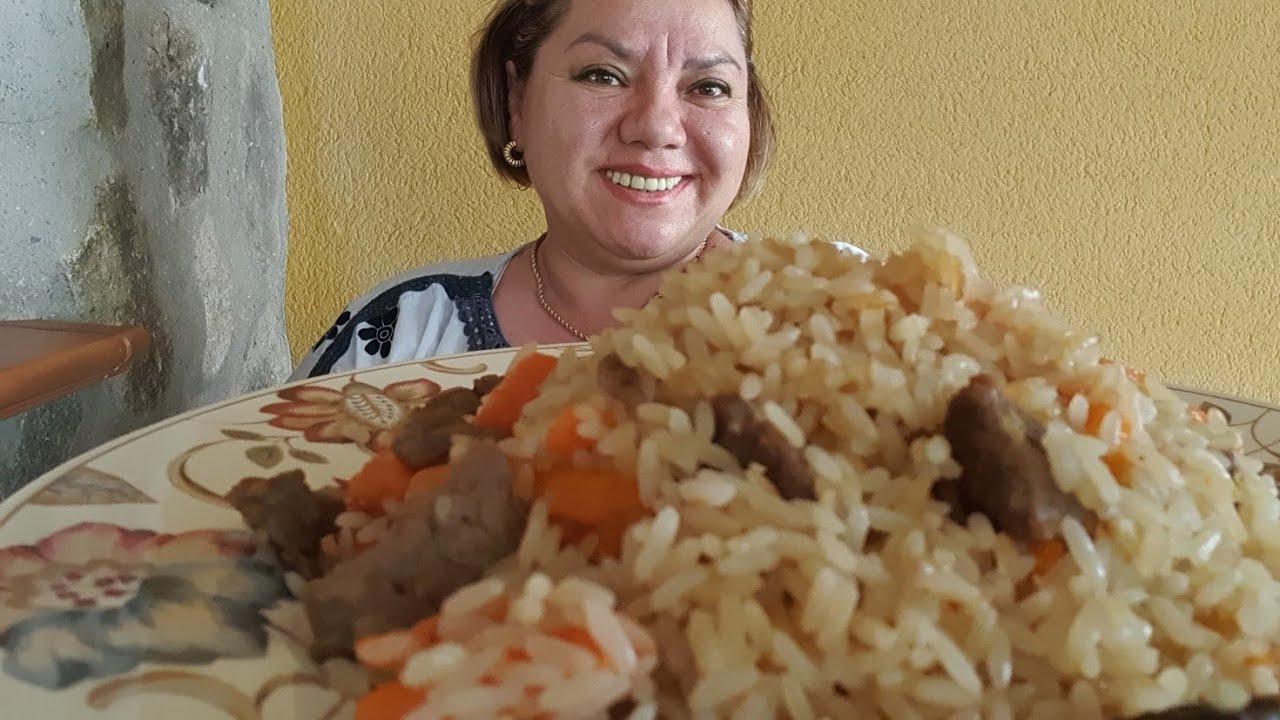 МУКБАНГ 🍽 1 килограмм плова бешеный аппетит салат бомба MUKBANG 🍴1 kilogram of pilaf crazy appetite