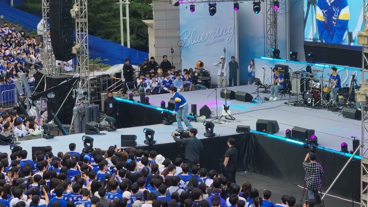 10CM - 스토커 Stalker 연세대학교 아카라카 Yonsei University AKARAKA 250524
