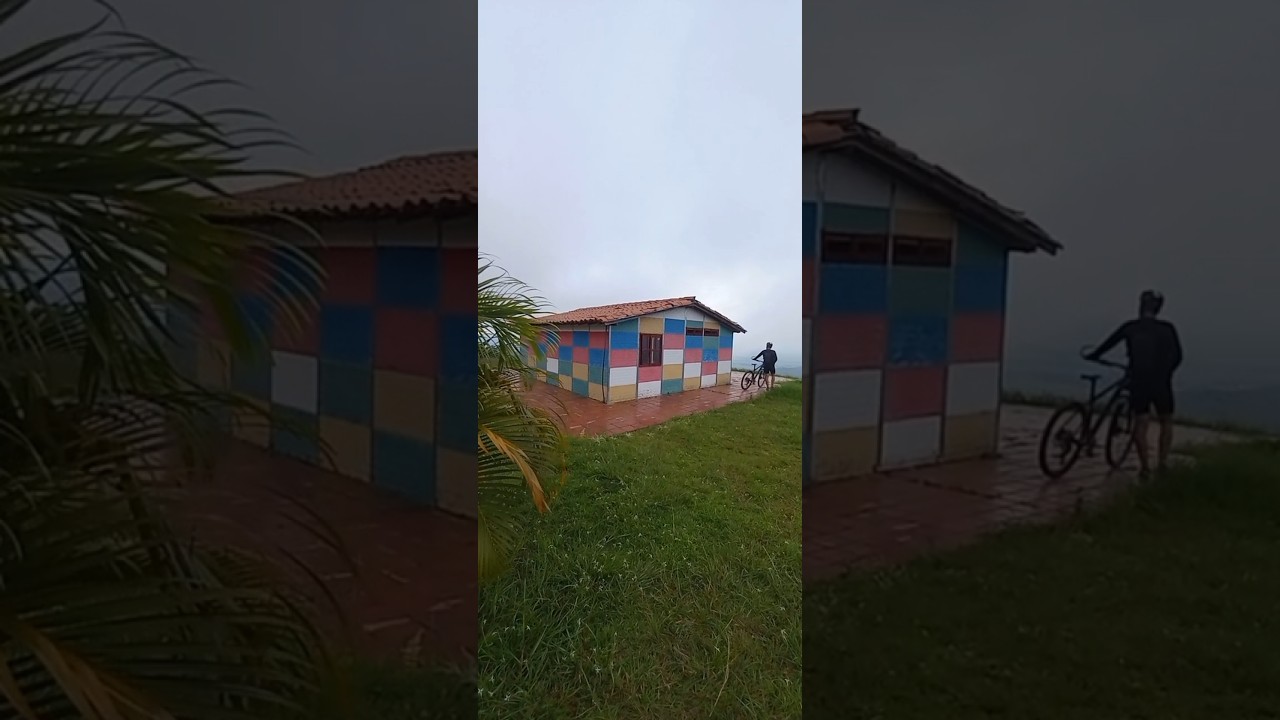 LA CASA DE COLORES 
