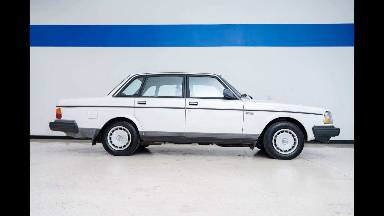 1988 Volvo 240 DL Sedan demo