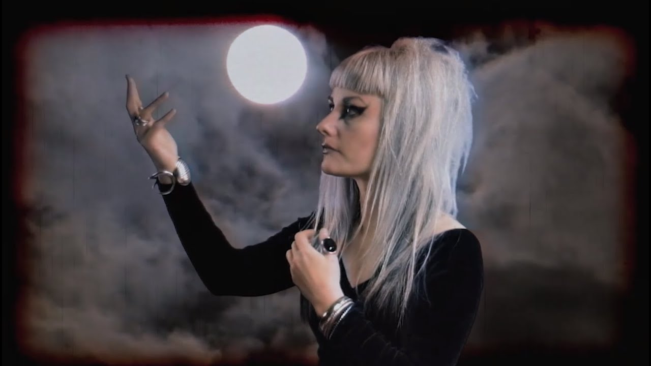 Neila Invo - Larvae (Official Video)
