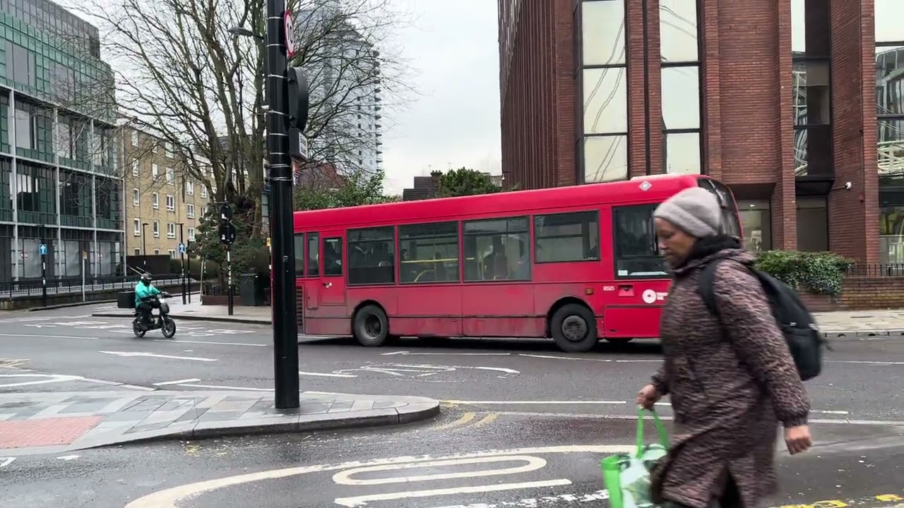 ADL Enviro200 Transport UK 8325 YX10EBG Route 367 West Croydon 
