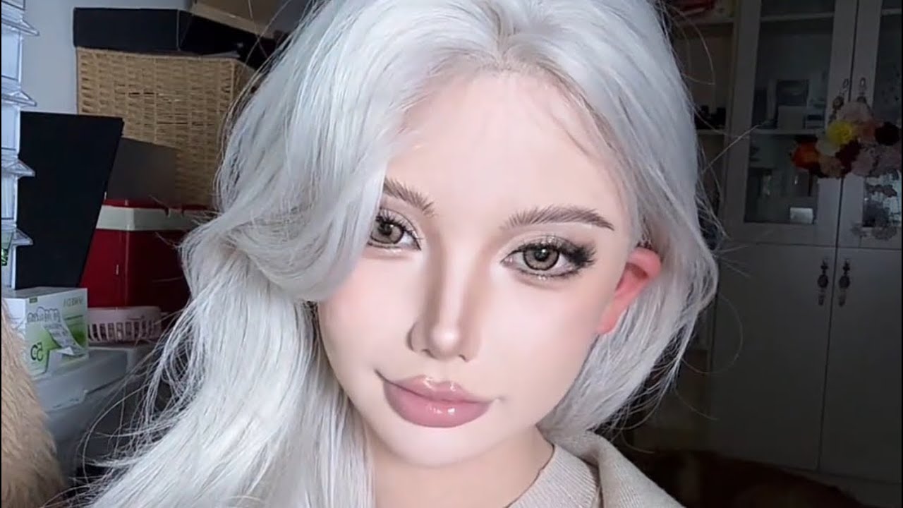 Unreal Doll-Like Makeup Transformation | Porcelain Skin & Glass 🌟👩🏻‍🦲