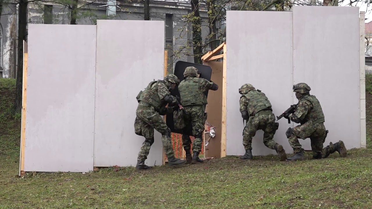 Ministar Vulin obisao 5. bataljon Vojne policije, 12. april 2019.