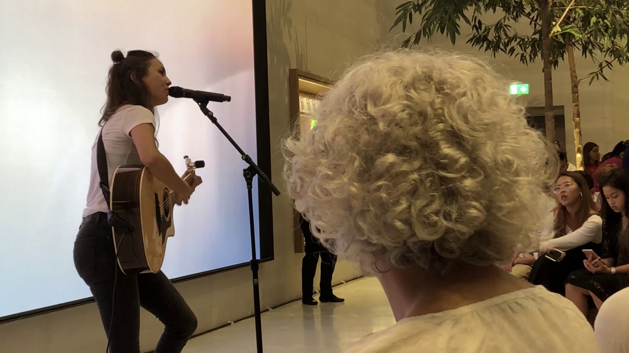 Production Original Series: Apple Exclusive Concert, Amy Shark 27 Jan 2018