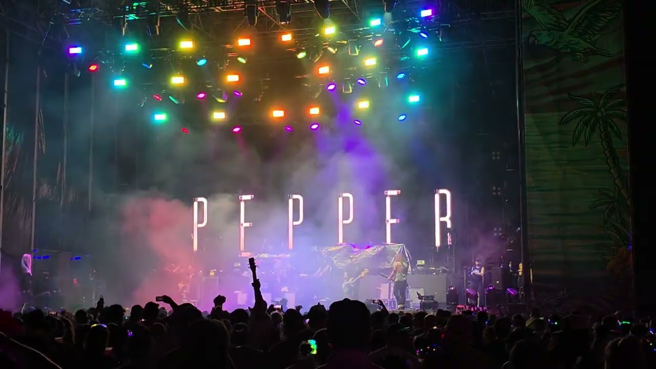 Pepper @ Closer to the Sun
