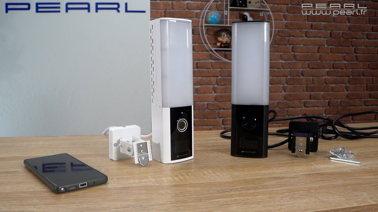 Une lampe d'accueil pour la porte d'entrée et une caméra de surveillance connectée ! [PEARLTV.FR]
