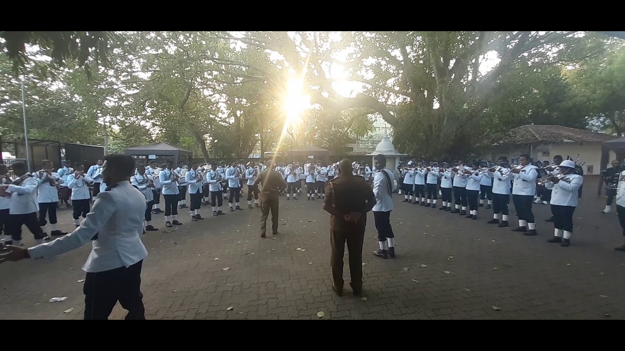 sri lanka police western brass band performing upan bimata kisida garhana epa (විජයකුමාරතුන්ග)