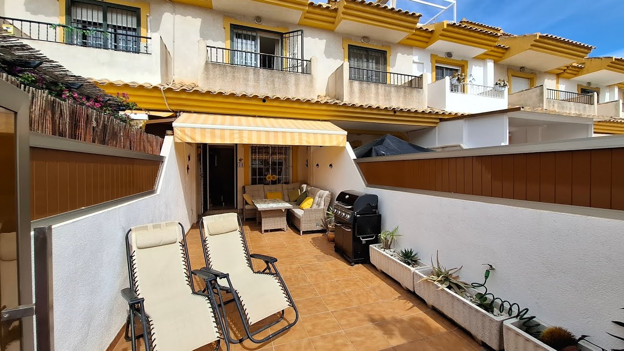 Townhouse in Santiago de la Ribera