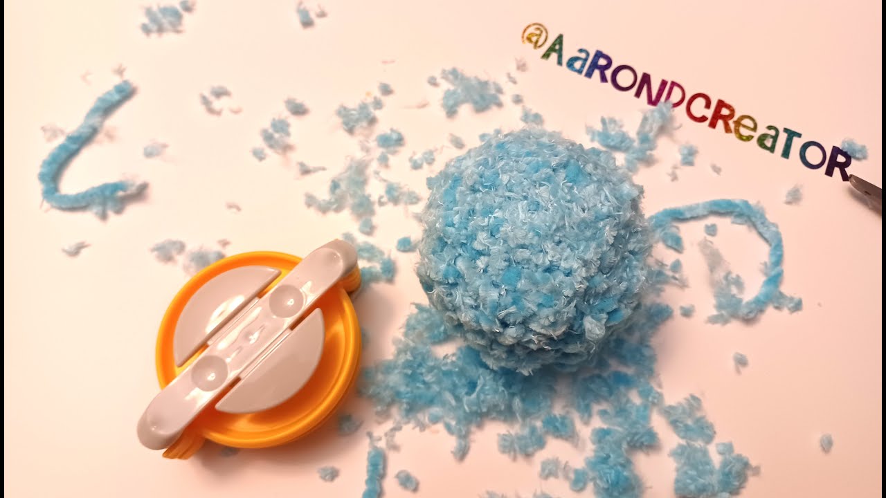 Pom Pom with Chenille Yarn - Big Mess