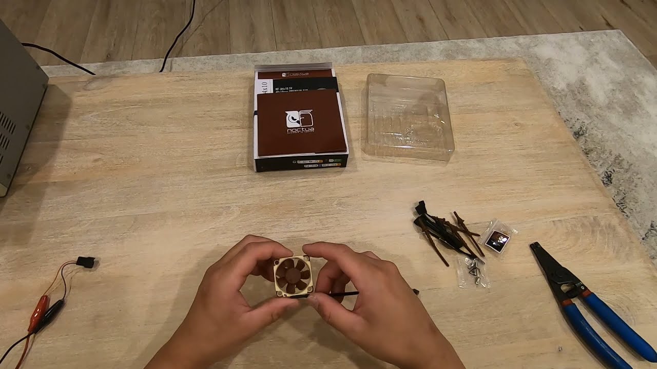 Распаковка и первоначальное тестирование бесшумного вентилятора Noctua NF-A4x10 5V 40 мм