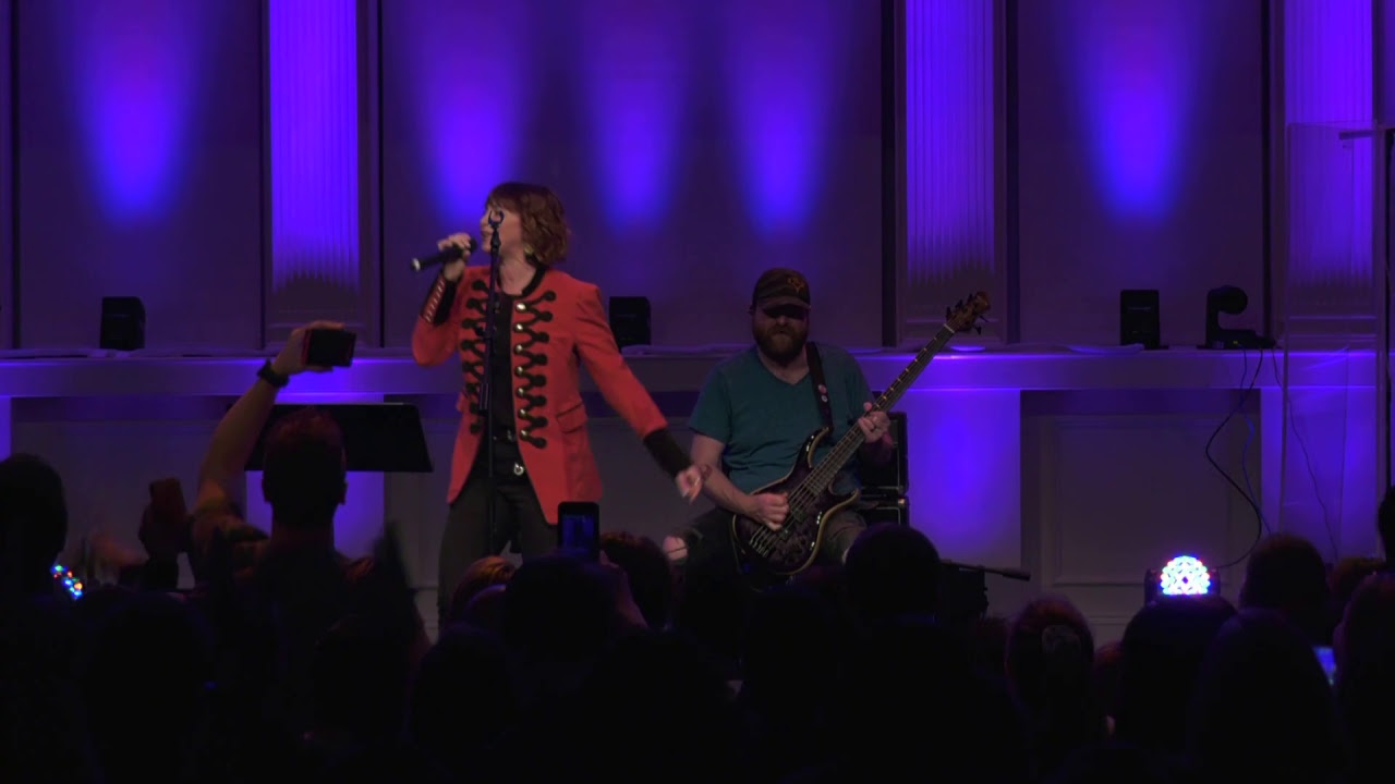 We are LIVE with Kim Walker-Smith at Regent NOW! | Regent University