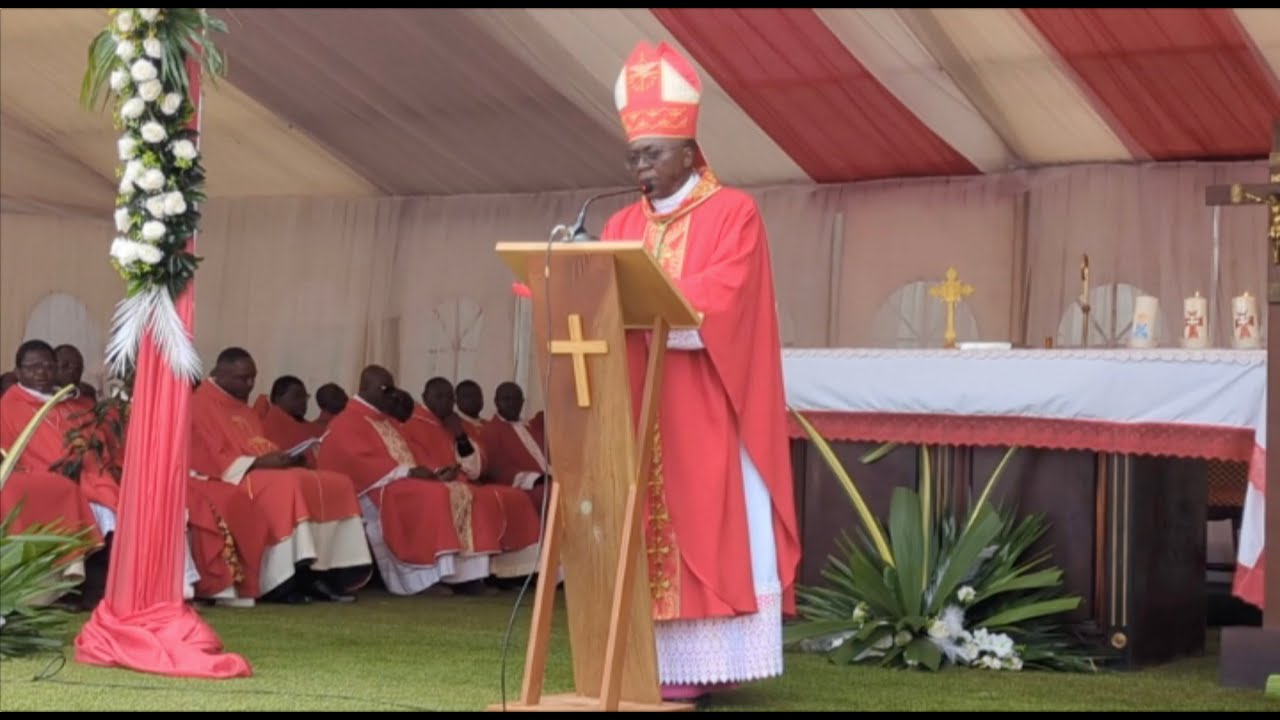Mgr PAUL LONTSIÉ KEUNÉ DÉCLARE QU'IL NE PEUT PAS AVOIR DE PAIX VÉRITABLE TANT QUE PERSISTENT LES...