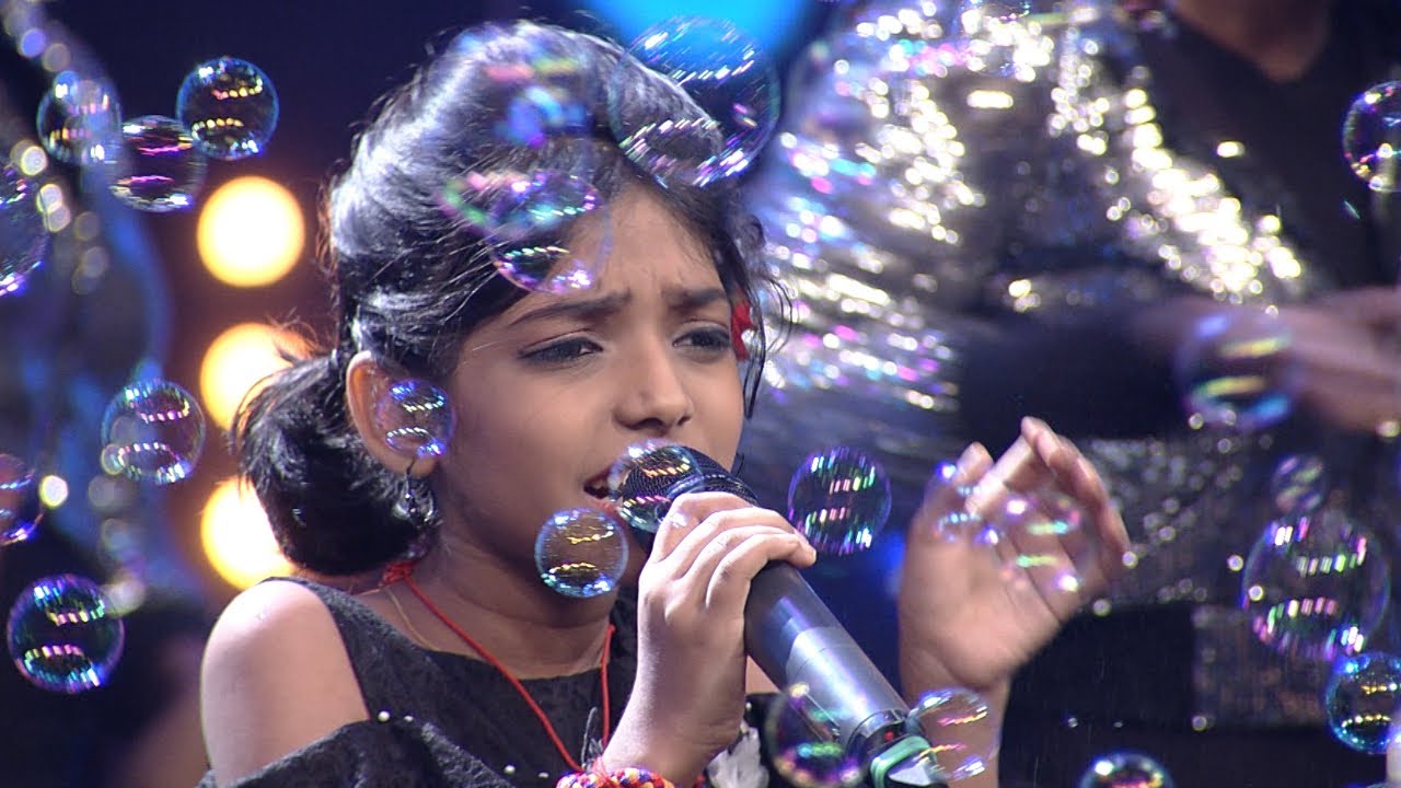 Paadam Namukku Paadam | Krishnasree sings 'Chura Liya Hai Tumne' | Mazhavil Manorama