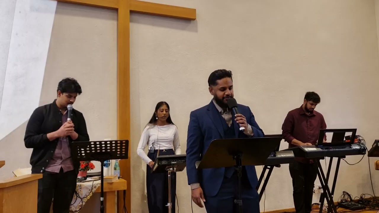 worship by anujan tharmarajah  paaduvom nam devani movie