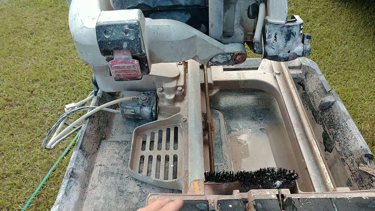 DeWalt wetsaw 2400s.