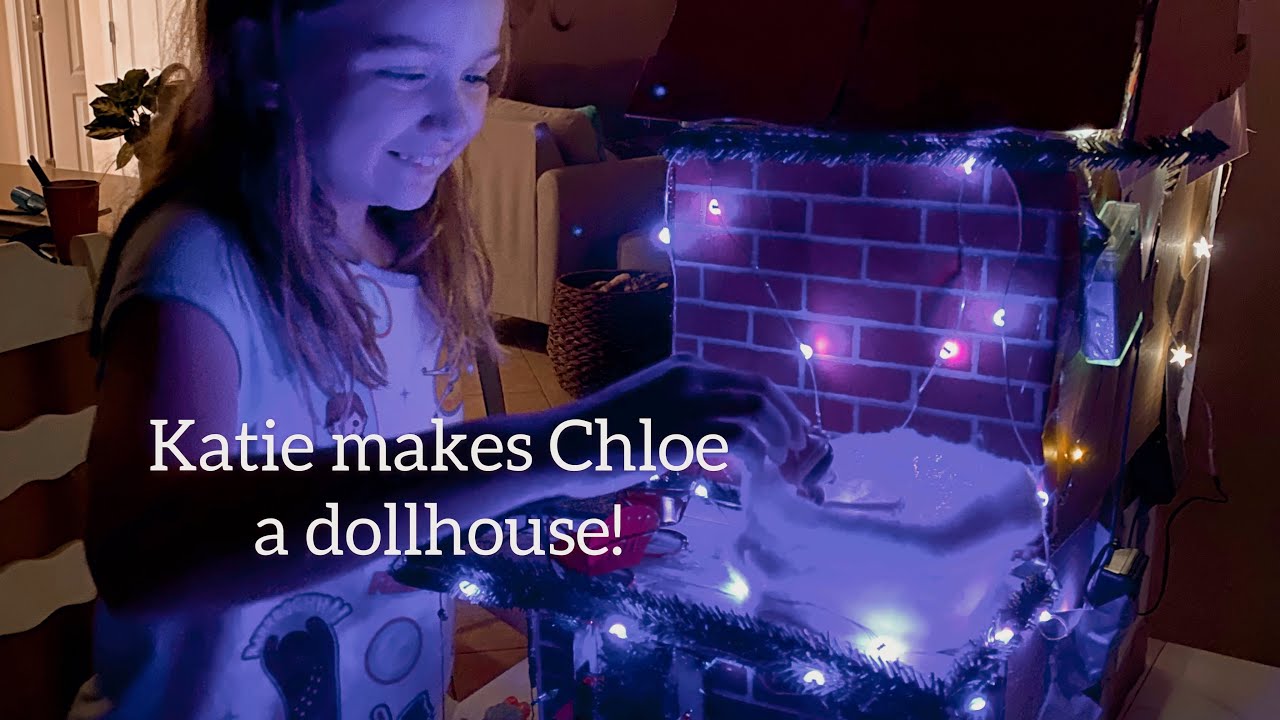 Katie makes a Christmas cottage for Chloe!