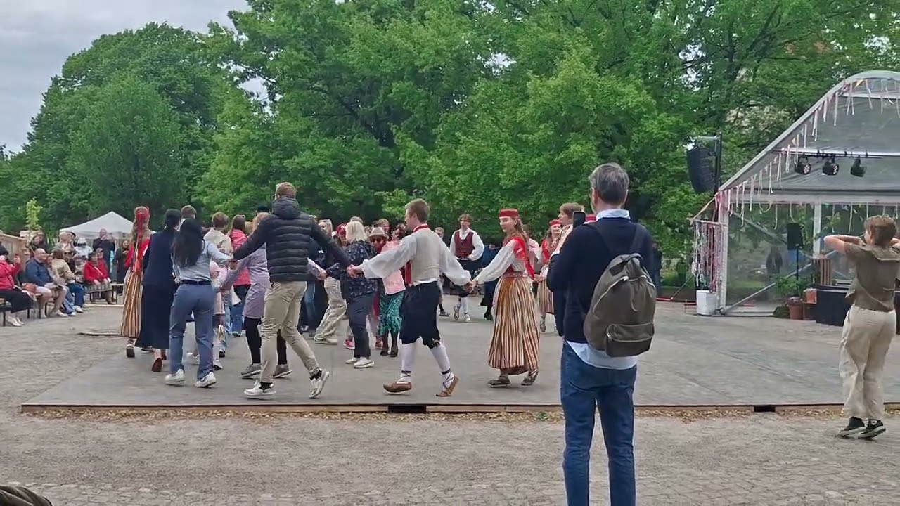 Folk dancing in Tallinn old town days, Kaerajaan