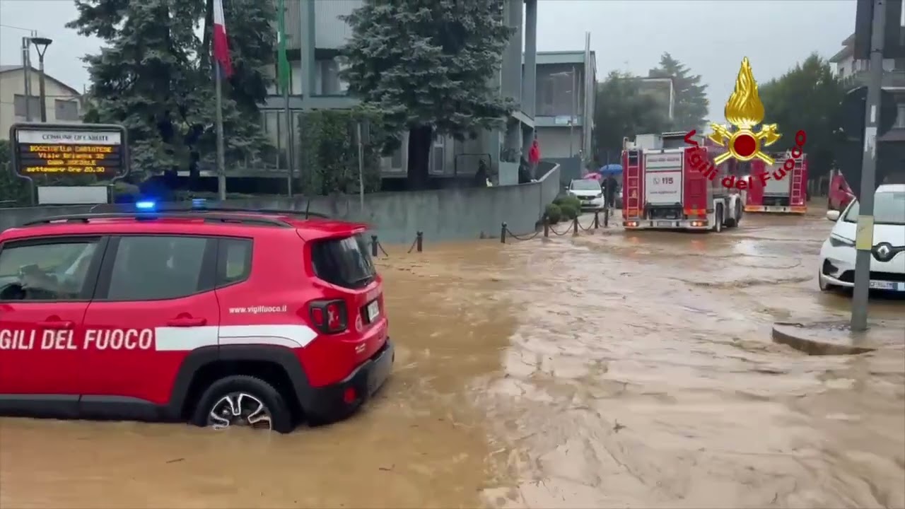 Maltempo in Brianza, esonda il fiume Seveso