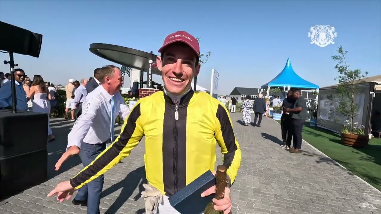 Загляните в комнату жокеев после скачек L&rsquo;Ormarins King&rsquo;s Plate Gr 1!