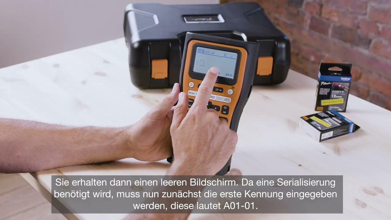 So funktioniert's: Etiketten für Frontplatten drucken mit dem Brother PT-E560BT