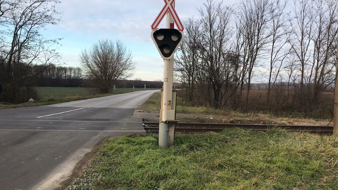 Vasúti átjáró - Szentlőrinc, Tarcsapuszta / Hungarian train level crossing