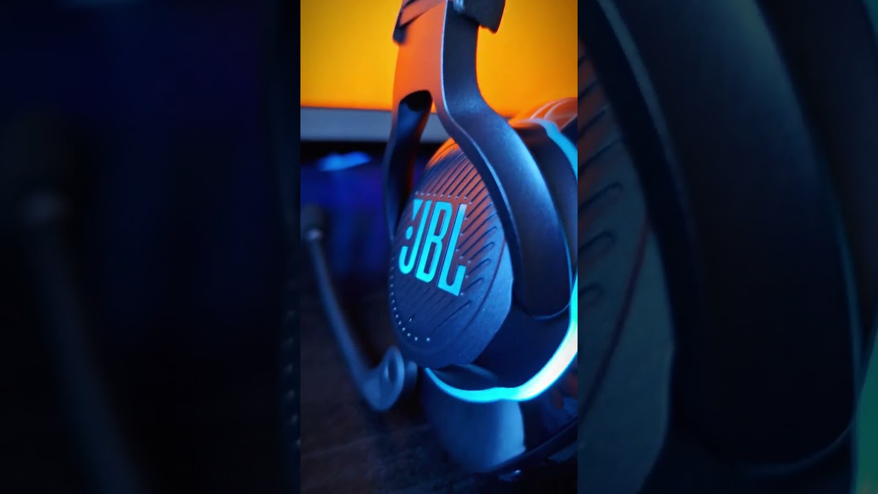 #JBLQUANTUM810