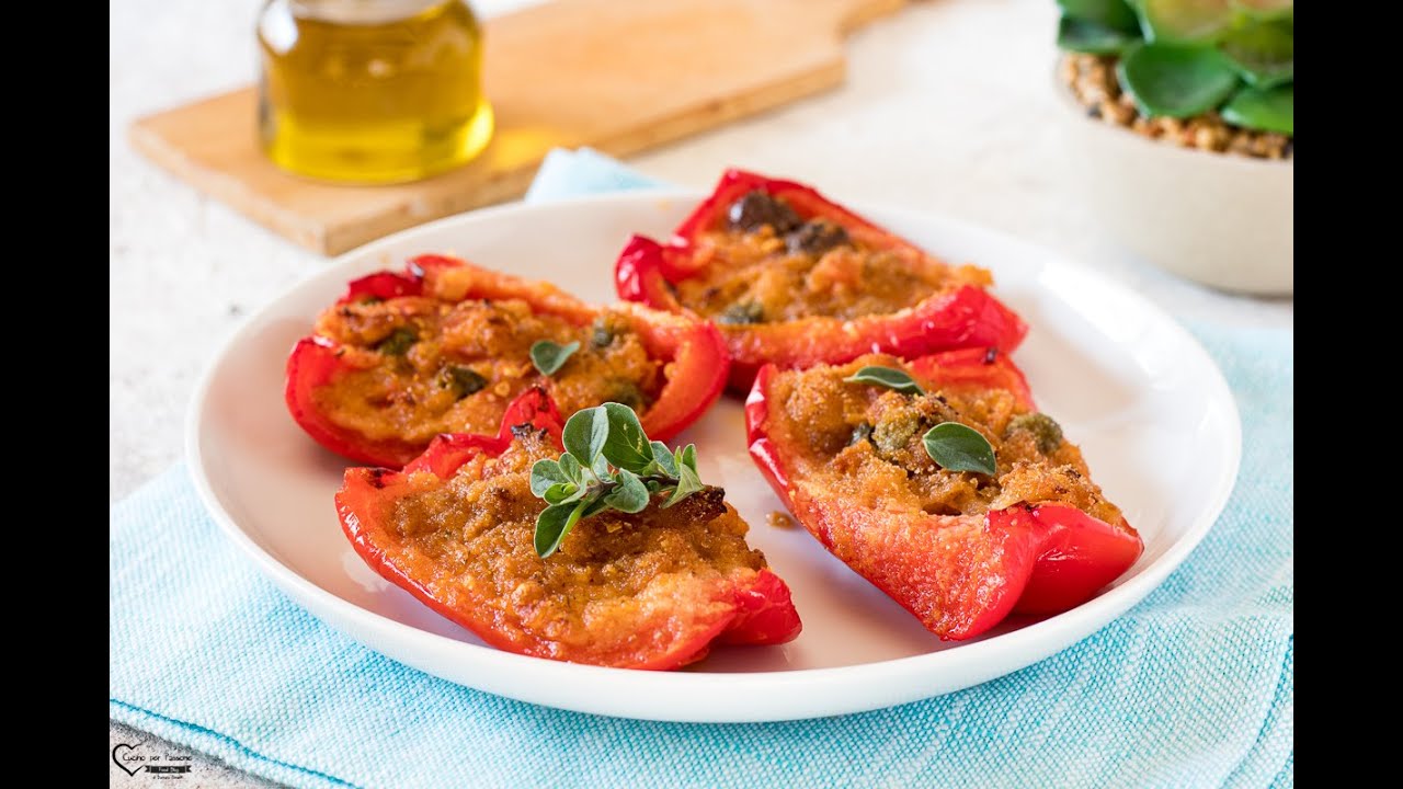 PEPERONI RIPIENI TONNO AL FORNO
