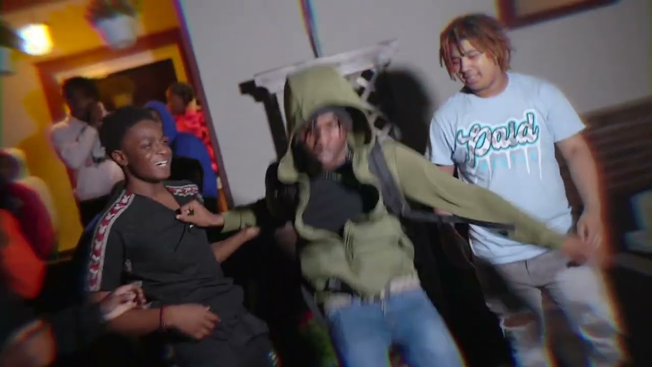Kay Foh - GLAH GLAH (official music video)