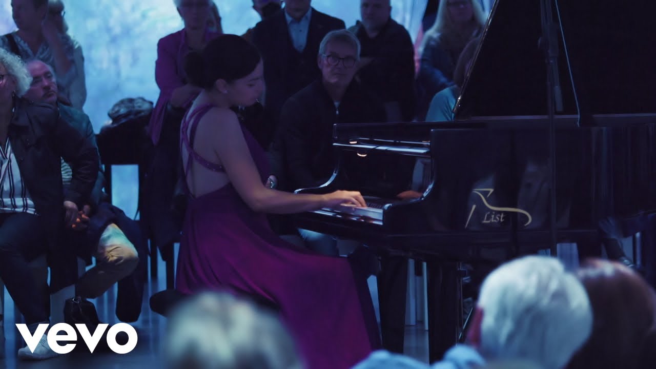 Olga Scheps - Debussy: Pièce pour le vêtement du blessé, L.133