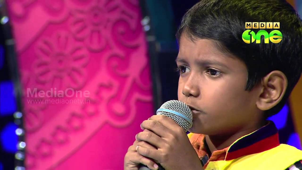 Pathinalam Ravu Season3 Azad Singing 'Makkathe rajathiyay vanidum Khdeejabi..' (Epi46 Part4)