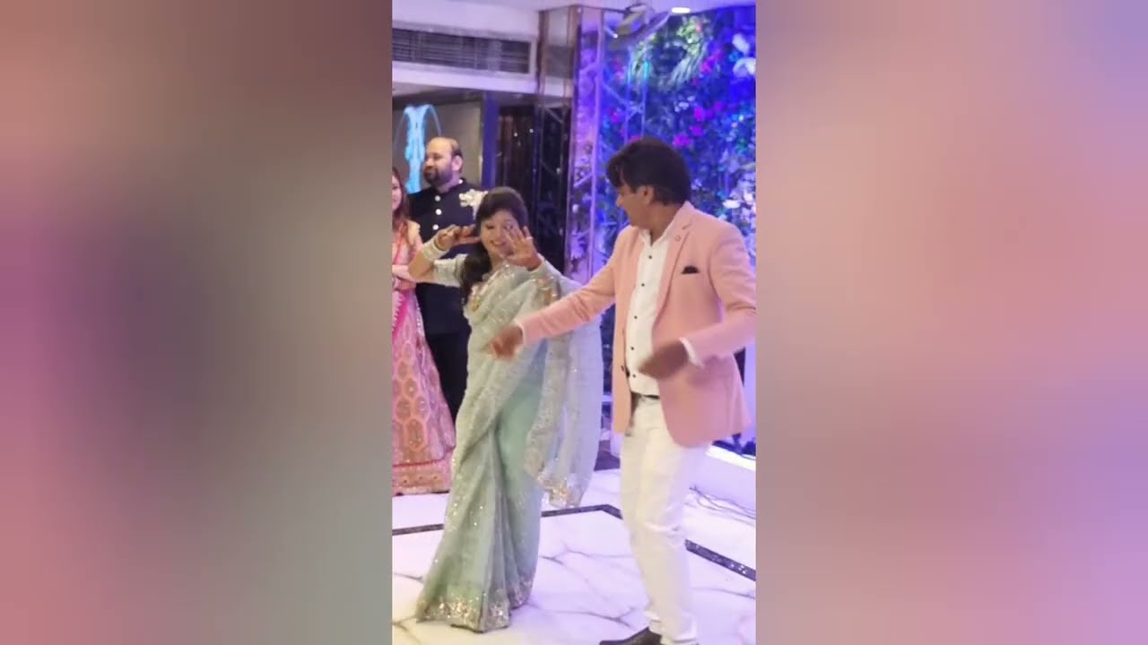 Dhup Mein nikala n Karo Roop Ki Rani😍😍❤# stage performance in roka ceremony#shashi_sunil_vlogs#👍