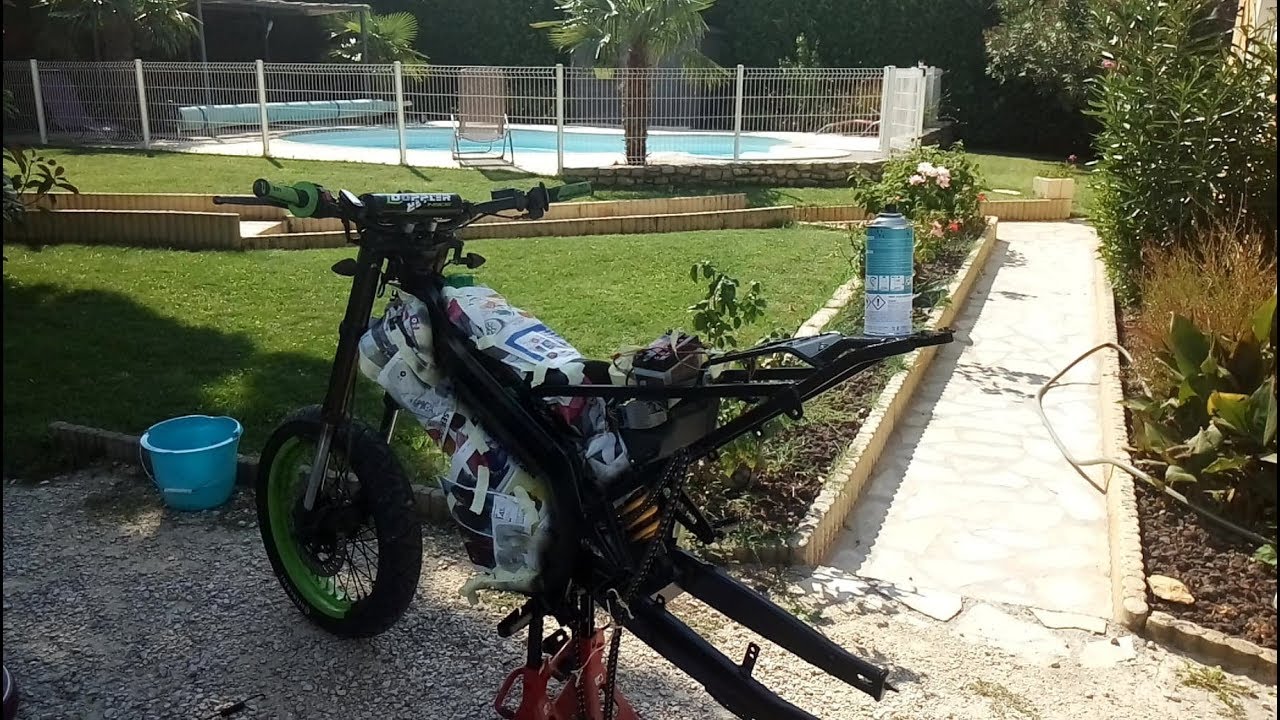 COMMENT REPEINDRE SA MOTO ? [MECAVLOG #1] + JEUX CONCOURS !